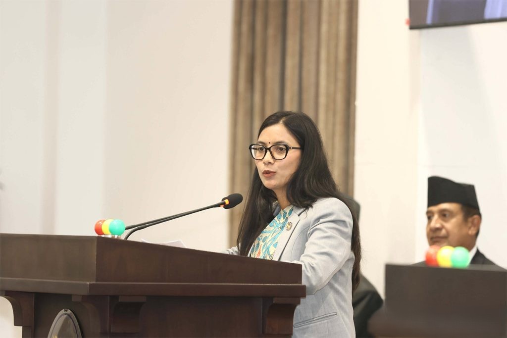 <p>कानुन न्याय तथा संसदीय मामिलामन्त्री सोबिता गौतमले यसपटकको संसद्ले कानुनी रिक्तता पूरा गर्नुपर्ने बताएकी छन् । डिपी अर्याललाई सभामुख बनाउने प्रस्तावको समर्थनमा बोल्दै उनले यस्तो बताएकी हुन् । ‘यसपटकको संसद्ले कानुनी रिक्तता पूरा गर्नुपर्ने छ । शासनलाई प्रभावकारी बनाउन काम गर्नुपर्ने छ । सरकारलाई जवाफदेहिताको कसीमा राख्नका लागि काम गर्नुपर्ने छ’ उनले भनिन् । यसका…</p>
